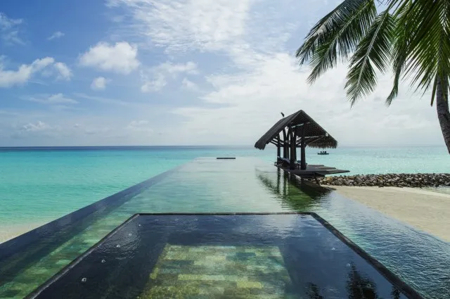 Tailor Made Holidays & Bespoke Packages for One&Only Reethi Rah