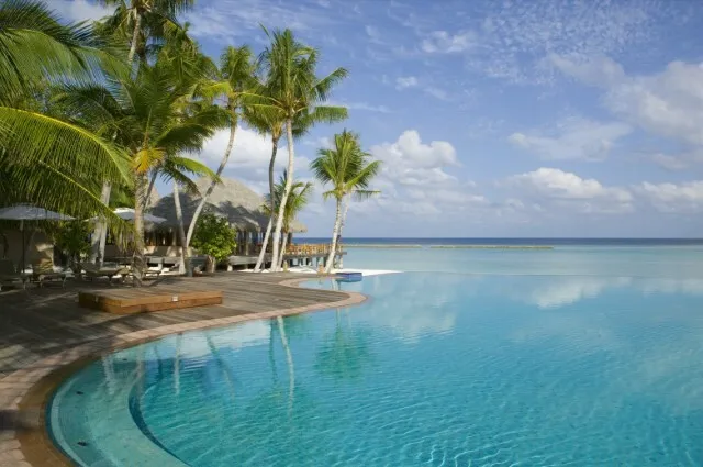 Tailor Made Holidays & Bespoke Packages for Veligandu Maldives Resort Island